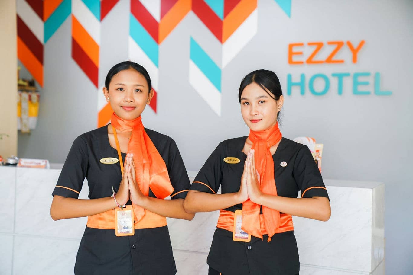 ezzy hotel's lobby